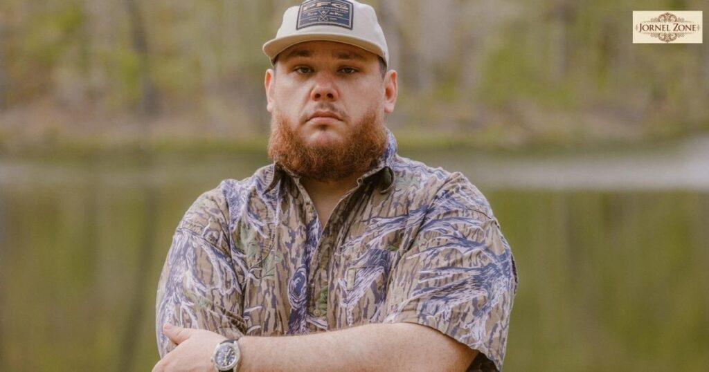 Luke Combs Early Life and Education